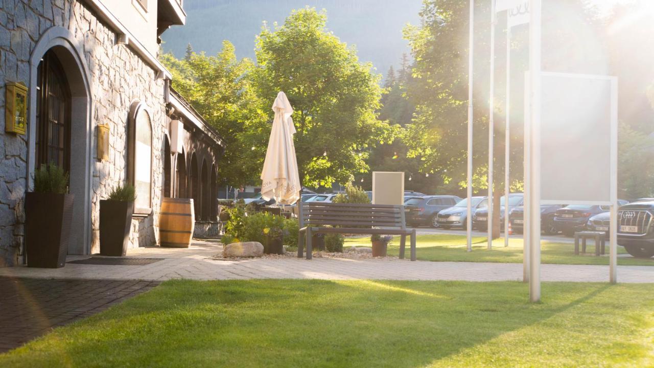 Savoy Hotel Špindlerŭv Mlýn Екстериор снимка